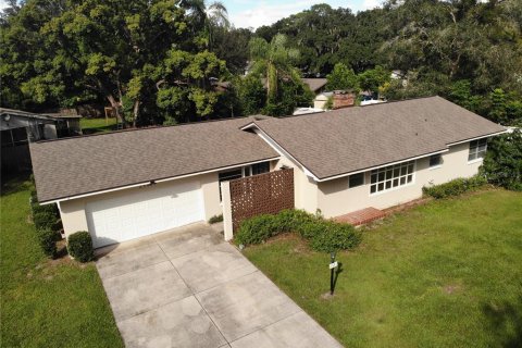 House in DeLand, Florida 4 bedrooms, 206.43 sq.m. № 1387174 - photo 2