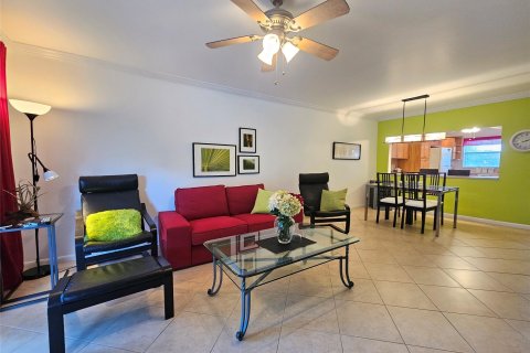 Condo in Sunrise, Florida, 2 bedrooms  № 862843 - photo 27