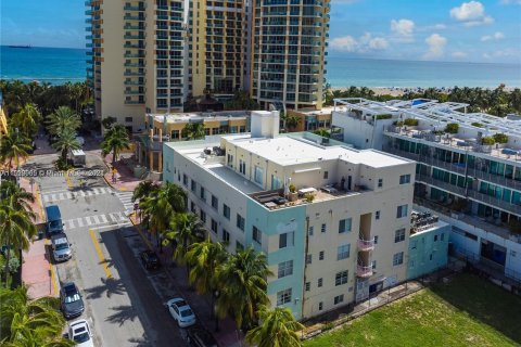 Copropriété à vendre à Miami Beach, Floride: 2 chambres, 91.97 m2 № 998174 - photo 24