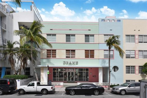 Copropriété à vendre à Miami Beach, Floride: 2 chambres, 91.97 m2 № 998174 - photo 25