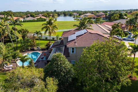 Villa ou maison à vendre à Miramar, Floride: 4 chambres, 290.69 m2 № 1117755 - photo 1