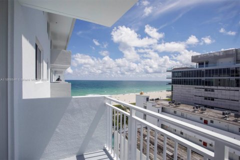 Condo in Miami Beach, Florida, 1 bedroom  № 1385732 - photo 7