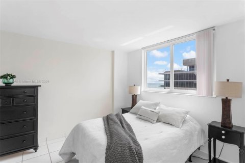 Condo in Miami Beach, Florida, 1 bedroom  № 1385732 - photo 5