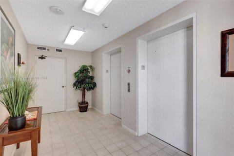 Copropriété à vendre à Hutchinson Island South, Floride: 2 chambres, 116.22 m2 № 1385697 - photo 10