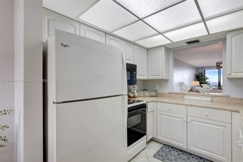 Copropriété à vendre à Hutchinson Island South, Floride: 2 chambres, 116.22 m2 № 1385697 - photo 14