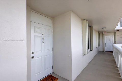 Condominio en venta en Hutchinson Island South, Florida, 2 dormitorios, 116.22 m2 № 1385697 - foto 11