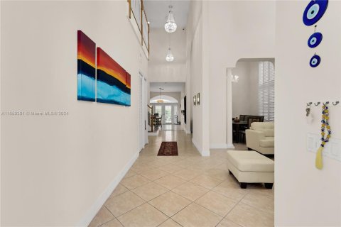 Villa ou maison à vendre à Miramar, Floride: 6 chambres, 355.82 m2 № 1369046 - photo 14