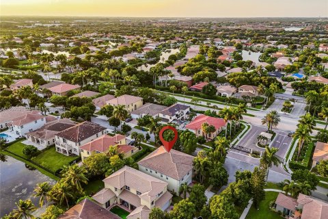 Casa en venta en Miramar, Florida, 6 dormitorios, 355.82 m2 № 1369046 - foto 6