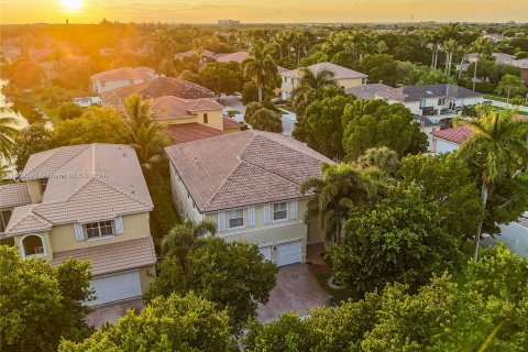 House in Miramar, Florida 6 bedrooms, 355.82 sq.m. № 1369046 - photo 10