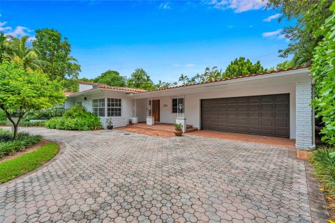 Villa ou maison à vendre à Coral Gables, Floride: 3 chambres, 194.17 m2 № 1229687 - photo 3