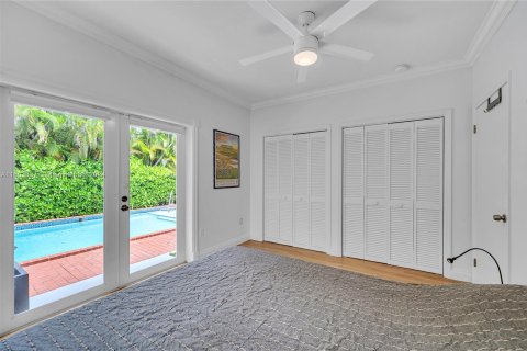 House in Coral Gables, Florida 3 bedrooms, 194.17 sq.m. № 1229687 - photo 24