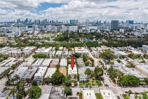 Condo in Miami Beach, Florida, 1 bedroom  № 1159306 - photo 23