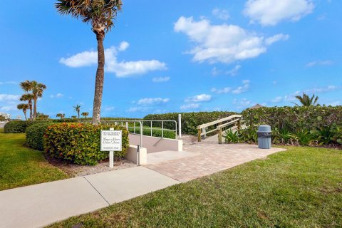 Copropriété à vendre à Hutchinson Island South, Floride: 2 chambres, 116.22 m2 № 945993 - photo 16