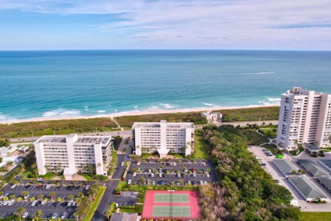 Copropriété à vendre à Hutchinson Island South, Floride: 2 chambres, 116.22 m2 № 945993 - photo 23