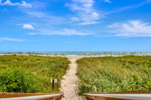 Copropriété à vendre à Hutchinson Island South, Floride: 2 chambres, 116.22 m2 № 945993 - photo 1