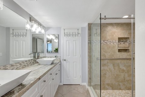 Copropriété à vendre à Hutchinson Island South, Floride: 2 chambres, 116.22 m2 № 945993 - photo 20