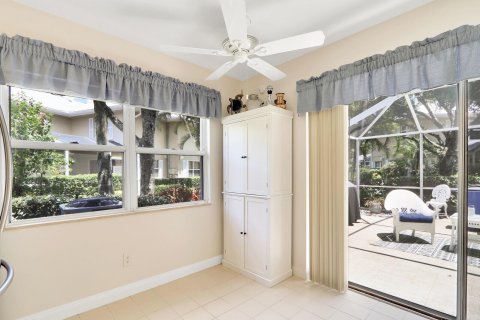 Townhouse in Palm City, Florida 2 bedrooms, 127.65 sq.m. № 1159539 - photo 30