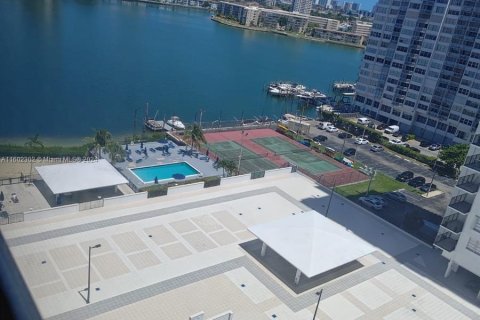 Condominio en venta en Aventura, Florida, 2 dormitorios, 120.77 m2 № 1220758 - foto 5