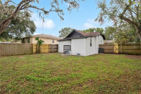 House in Tampa, Florida 3 bedrooms, 79.25 sq.m. № 1442492 - photo 18