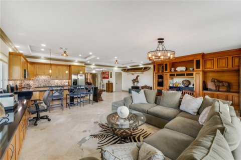 Touwnhouse à vendre à Palmetto Bay, Floride: 3 chambres, 453.36 m2 № 1315536 - photo 12