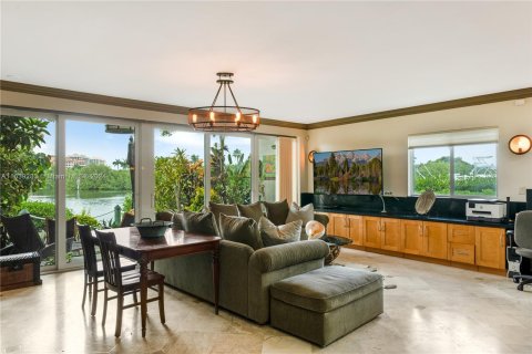 Adosado en venta en Palmetto Bay, Florida, 3 dormitorios, 453.36 m2 № 1315536 - foto 8