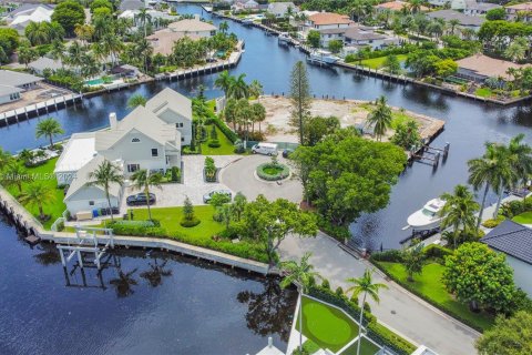 Casa en venta en Fort Lauderdale, Florida, 10 dormitorios, 946.49 m2 № 1315558 - foto 30