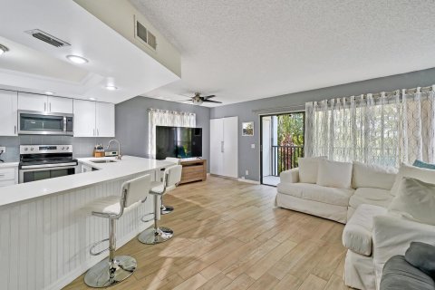 Condo in Jupiter, Florida, 2 bedrooms  № 1151906 - photo 1