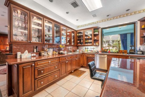 Villa ou maison à vendre à Palm City, Floride: 6 chambres, 565.87 m2 № 876381 - photo 30