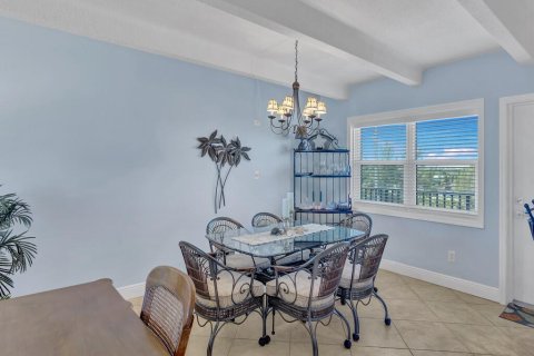 Condominio en venta en Vero Beach, Florida, 2 dormitorios, 83.61 m2 № 776622 - foto 18