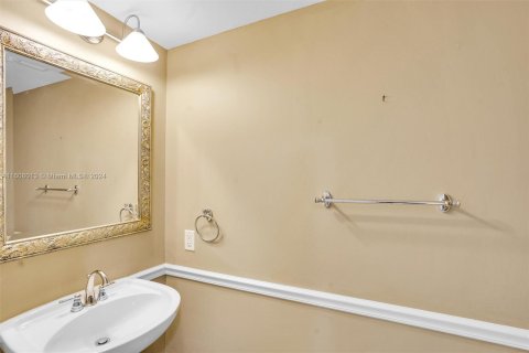 Copropriété à vendre à Miami, Floride: 2 chambres, 175.12 m2 № 1229866 - photo 7