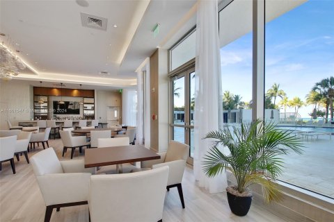 Condominio en venta en Bal Harbour, Florida, 3 dormitorios, 234.58 m2 № 1229796 - foto 22