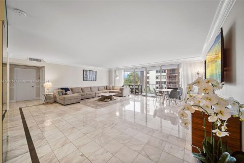 Condominio en venta en Bal Harbour, Florida, 3 dormitorios, 234.58 m2 № 1229796 - foto 2