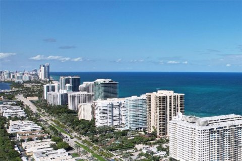 Condominio en venta en Bal Harbour, Florida, 3 dormitorios, 234.58 m2 № 1229796 - foto 28