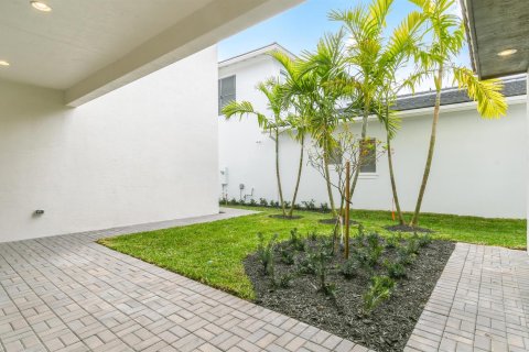 Villa ou maison à vendre à Palm Beach Gardens, Floride: 5 chambres, 367.8 m2 № 1117842 - photo 4