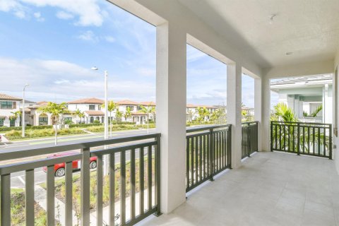 Casa en venta en Palm Beach Gardens, Florida, 5 dormitorios, 367.8 m2 № 1117842 - foto 19