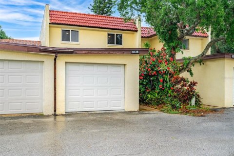 Townhouse in Cape Canaveral, Florida 3 bedrooms, 124.49 sq.m. № 1259058 - photo 3