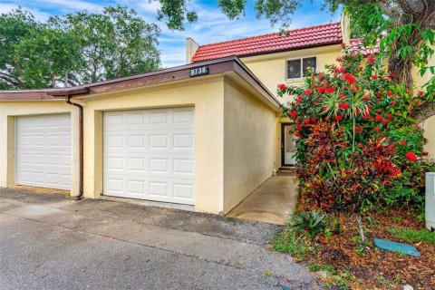 Touwnhouse à vendre à Cape Canaveral, Floride: 3 chambres, 124.49 m2 № 1259058 - photo 2