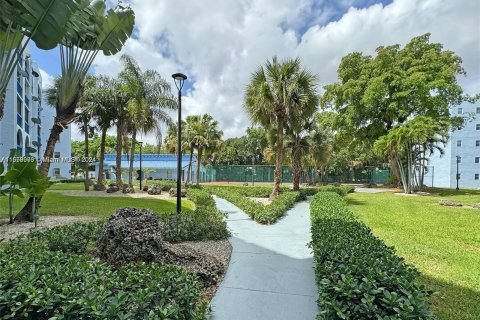 Condominio en venta en Miami, Florida, 2 dormitorios, 92.25 m2 № 1365563 - foto 4