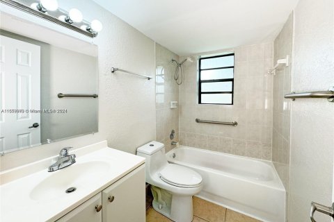 Condominio en venta en Miami, Florida, 2 dormitorios, 92.25 m2 № 1365563 - foto 13