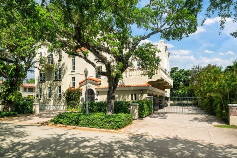 Condo in Coral Gables, Florida, 4 bedrooms  № 1291701 - photo 3