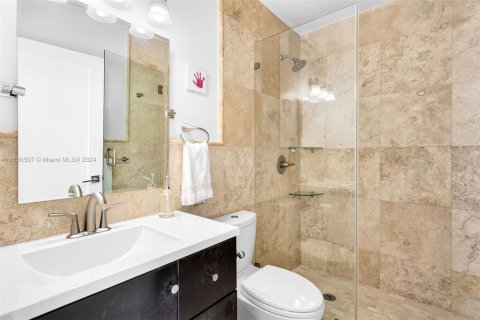 Condo in Coral Gables, Florida, 4 bedrooms  № 1291701 - photo 29