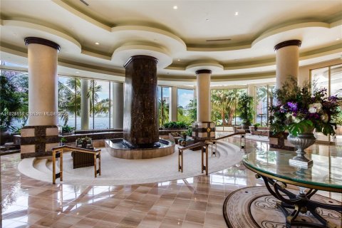 Villa ou maison à vendre à Aventura, Floride: 2 chambres, 141.21 m2 № 1291699 - photo 5