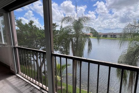 Condominio en venta en Sunrise, Florida, 2 dormitorios, 99.78 m2 № 1291704 - foto 2