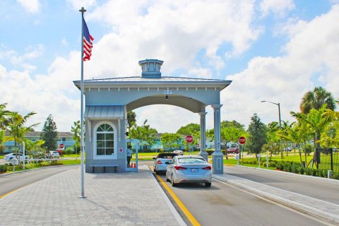 Condo in Deerfield Beach, Florida, 1 bedroom  № 1151504 - photo 1