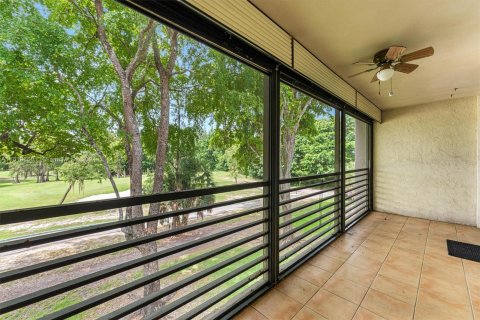 Copropriété à vendre à Tamarac, Floride: 2 chambres, 96.62 m2 № 1268769 - photo 16