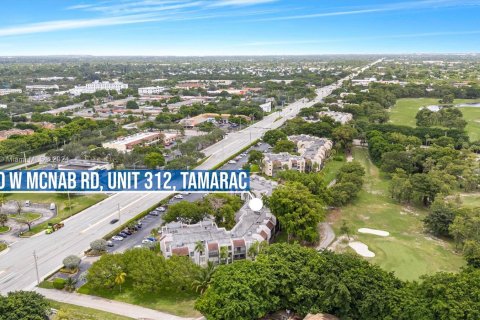 Copropriété à vendre à Tamarac, Floride: 2 chambres, 96.62 m2 № 1268769 - photo 27