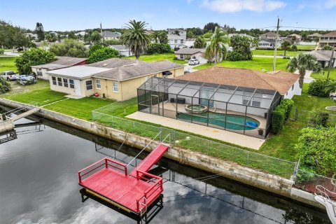 Villa ou maison à vendre à Hudson, Floride: 2 chambres, 112.23 m2 № 1363924 - photo 1