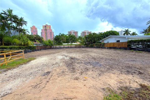 Terreno en venta en Fort Lauderdale, Florida № 1378946 - foto 11