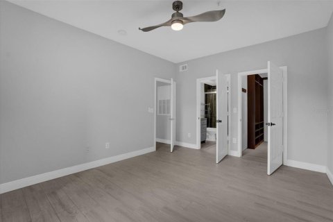 Condo in Orlando, Florida, 2 bedrooms  № 1427705 - photo 9