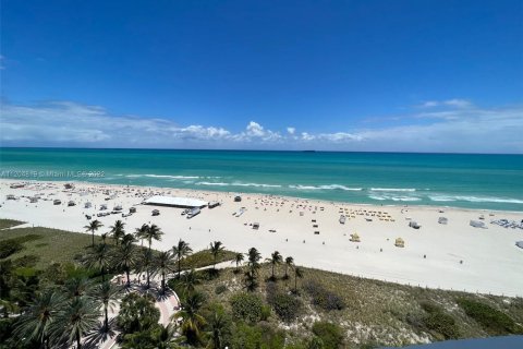 Condominio en alquiler en Miami Beach, Florida, 2 dormitorios, 110.55 m2 № 5780 - foto 2